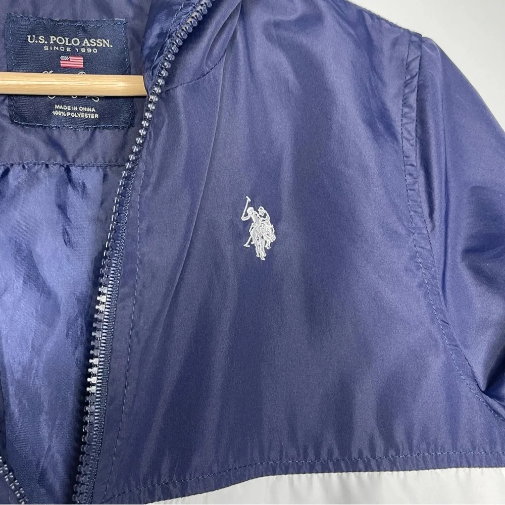 U.S. Polo‎ Assn. Vintage Windbreaker Hood Zip Front (Small)